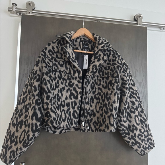 Nasty Gal Tan Teddy Jacket with Plush Texture and Oversized Fit - Picture 2 of 2